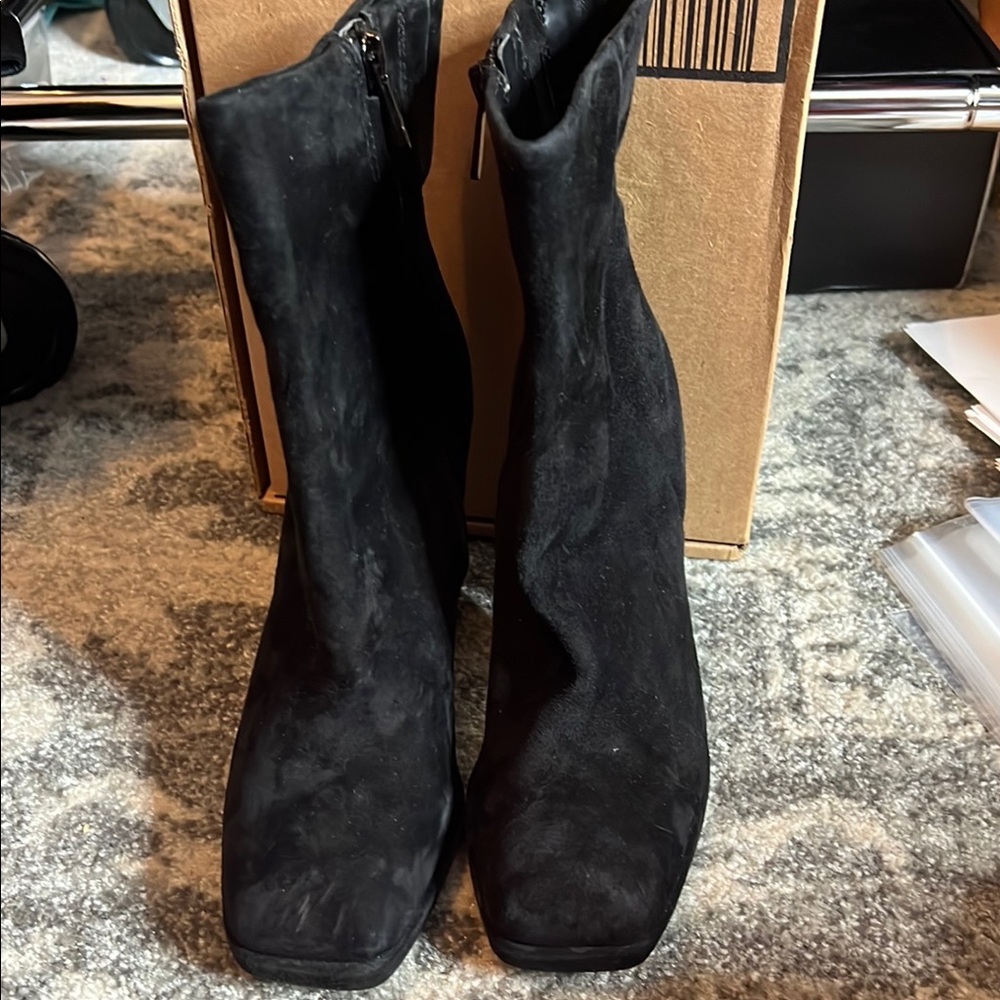 Black Suede Mid-Calf Block Heel Boots - Women - Picture 4 of 8